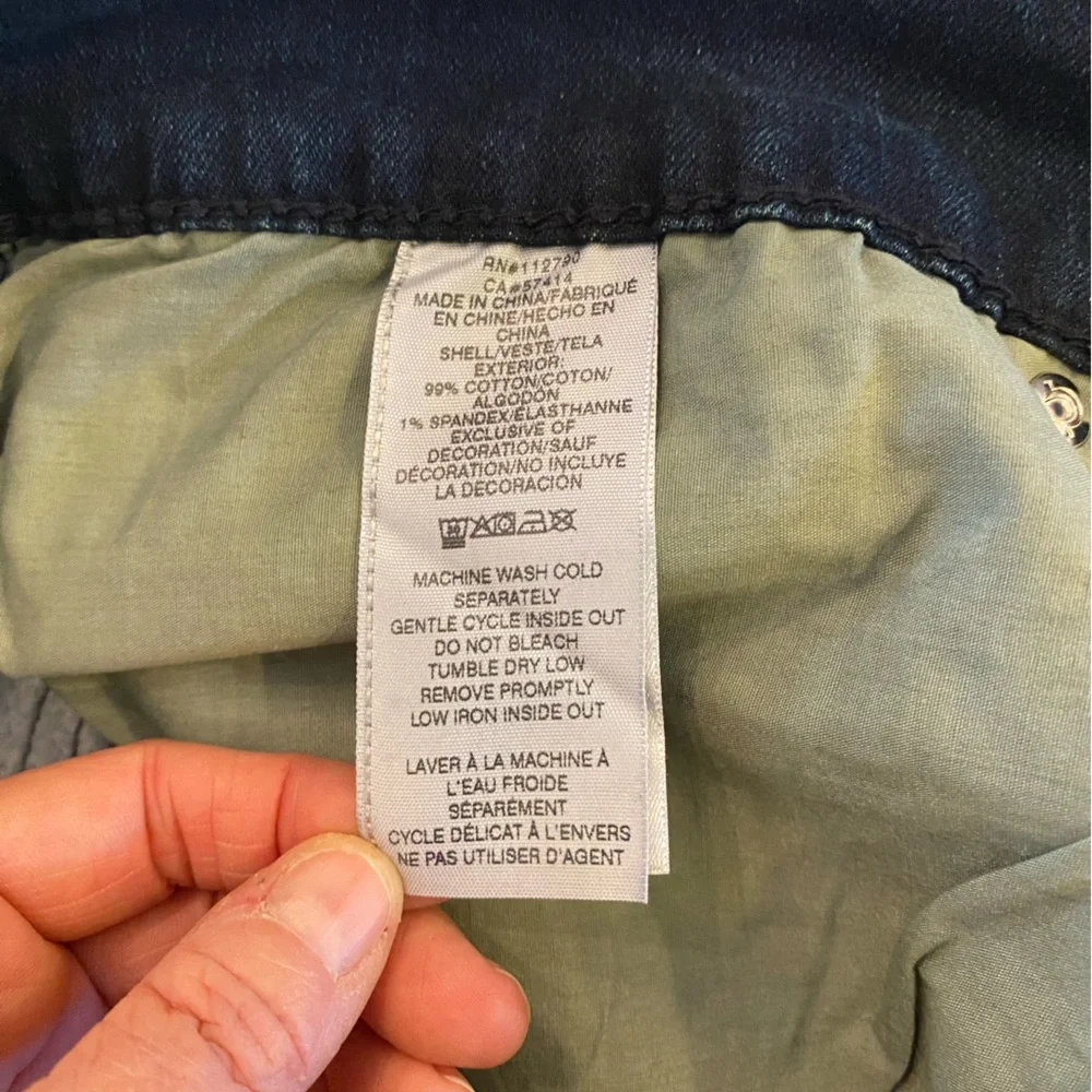 NEW True Religion Geno Flap Relaxed Slim
Jeans 36 40X33 - Picture 8 of 9
